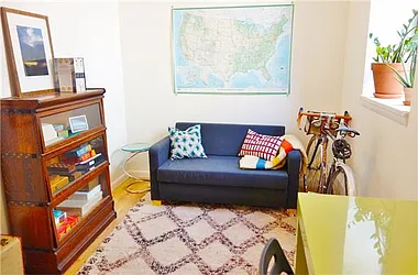 Rented by R New York