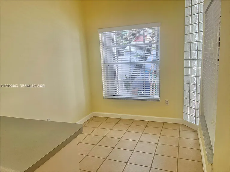 6853 SW 89th Ter — Photo 11