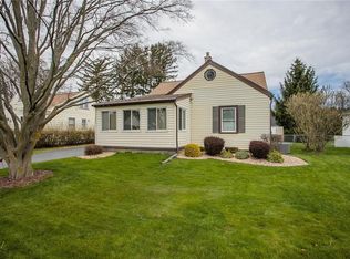 222 Heberle Rd, Rochester, NY 14609