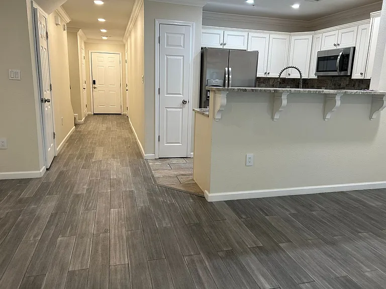 119 Swaying Pine Ct — Photo 2