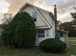 382 Lincoln Ave, Sayville, NY 11782