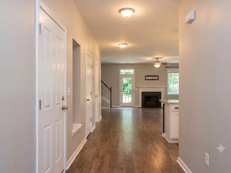483 Foxbank Plantation Blvd — Photo 3