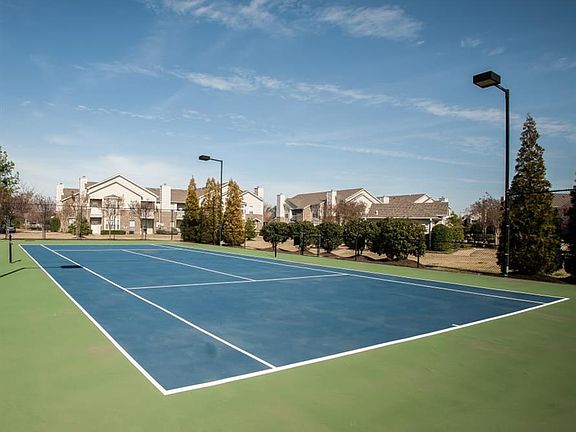 2nd image of 8037 Waterford Cir #28-104