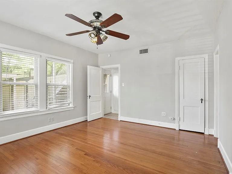 6166 Oram St — Photo 16