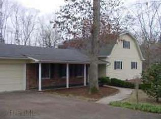 309 Jackson Rd, Mount Airy, NC 27030