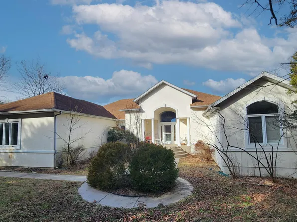 2016 Timberlake Road, Branson, MO 65616