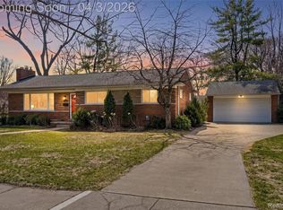 16115 Reedmere Ave, Beverly Hills, MI 48025