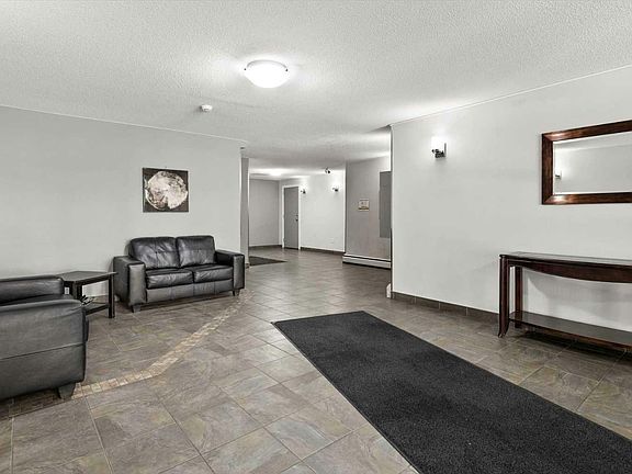 3rd image of 501-1213 13th Ave SW #501