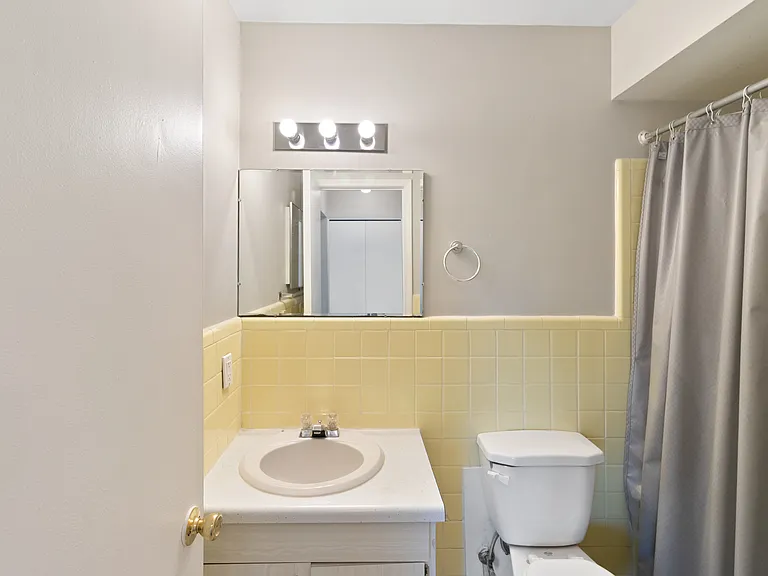 Lakeshore Apartments- New Baltimore — Photo 20