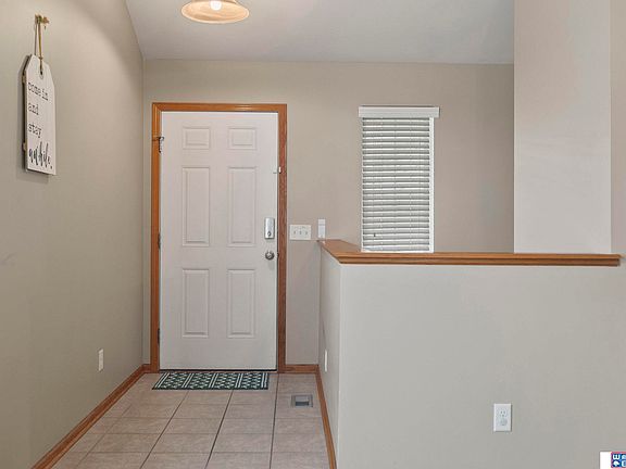 4th image of 8524 Ridge Hollow Dr