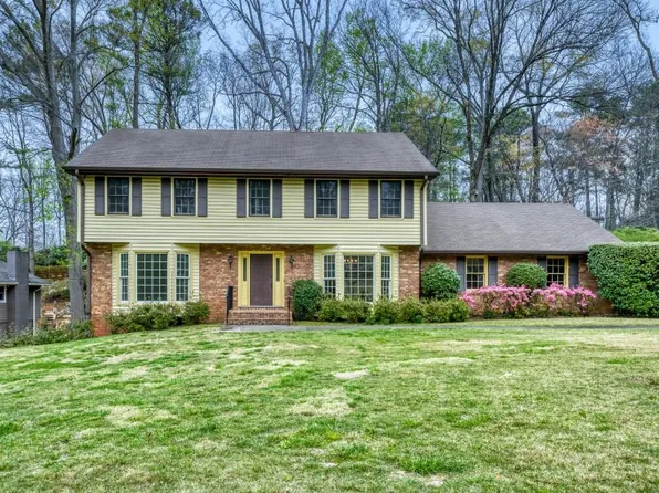 1240 Hampton Hall Dr, Atlanta, GA 30319