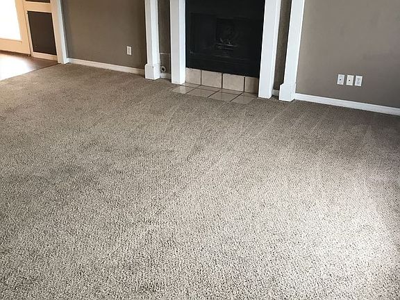 4th image of 639B Earthside Dr