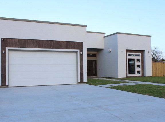 2nd image of 3220 Dusk Dr