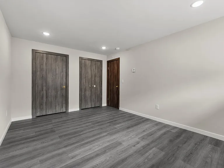 1863 W Nedro Ave — Photo 16