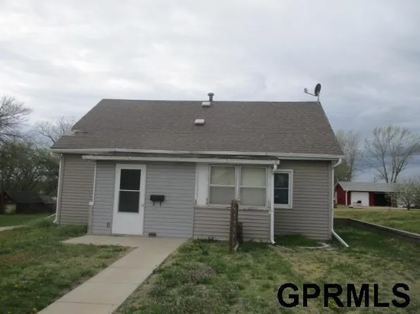 1301 Elm St, Fairbury, NE 68352