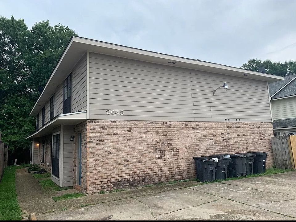 1st image of 2045 Sherwood Meadow Dr Unit 3