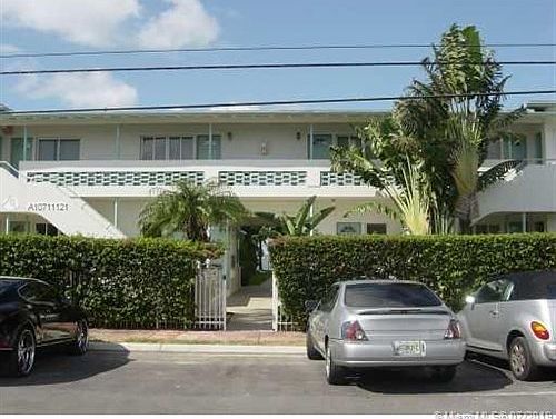 2nd image of 1990 Bay Dr APT 7