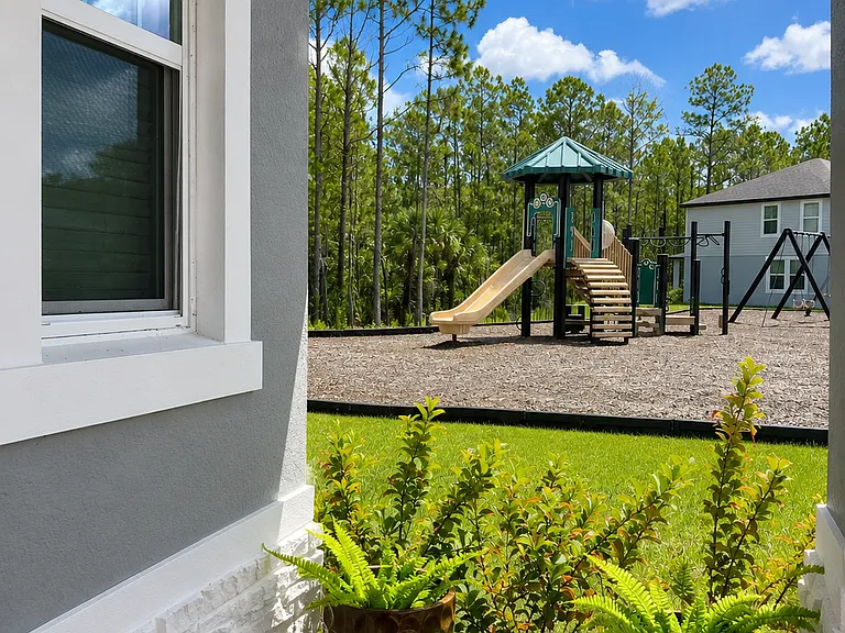 228 Links Terrace Blvd — Photo 4