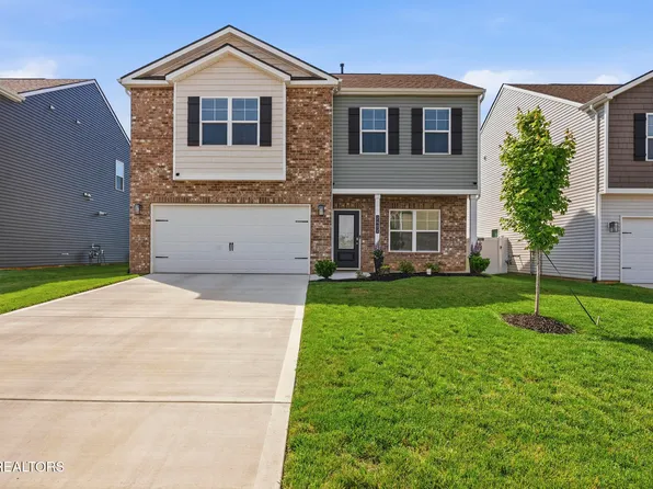 2402 Best Farms Ln, Maryville, TN 37803