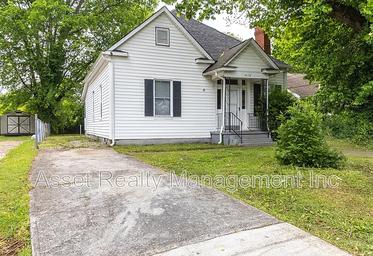 2638 Barton St — Photo 1
