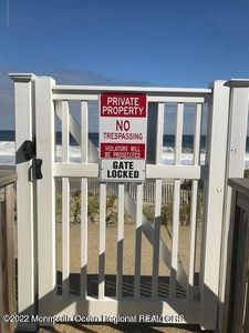 1 Osborne Pl APT 42, Sea Bright, NJ, 07760