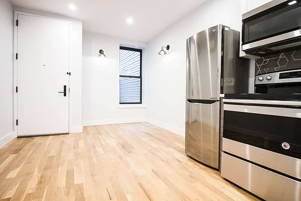 Rented by Nooklyn NYC LLC | media 20