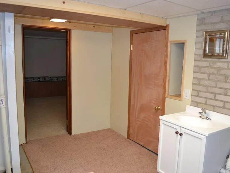 1660 Ford Pkwy #D — Photo 14