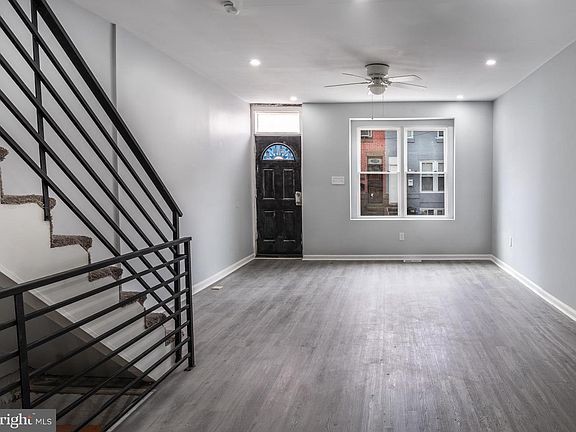 4th image of 2323 Moore St