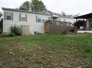27 Dove Ln, Galena, MO 65656