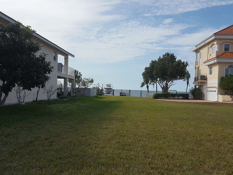 2nd image of 5031 W Shore Dr