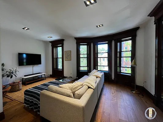 Rented by Brooklyn Rentals NYC | media 4