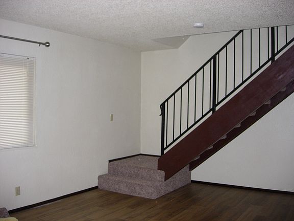 3rd image of 1585 Highland Ave #L