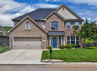 12325 Chirping Bird Ln, Knoxville, TN 37932