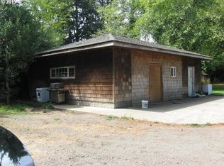 63019 Crown Point Rd, Coos Bay, OR 97420