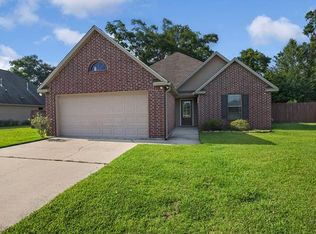 22217 Moss St, Ponchatoula, LA 70454