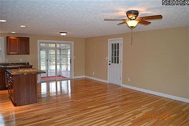 5th image of 409 Garden Gate Ct