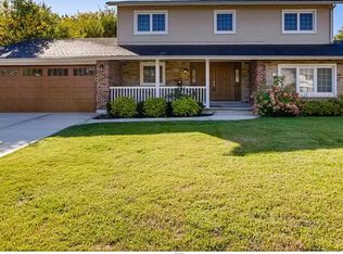 57 Smethwick Ln, Elk Grove Village, IL 60007