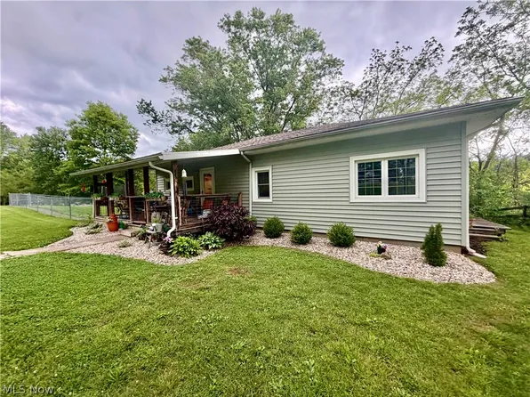 777 Valley Mills Rd, Parkersburg, WV 26104