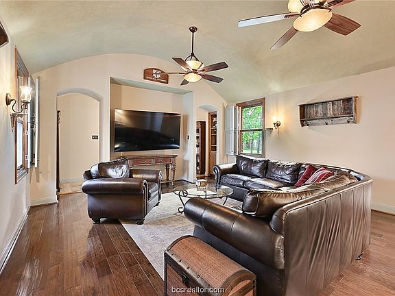 2nd image of 4709 Westminster Dr