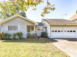 3241 Elm Ave, Groves, TX 77619