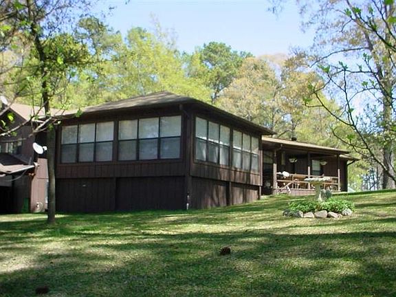 2nd image of 491 Lakewood Dr