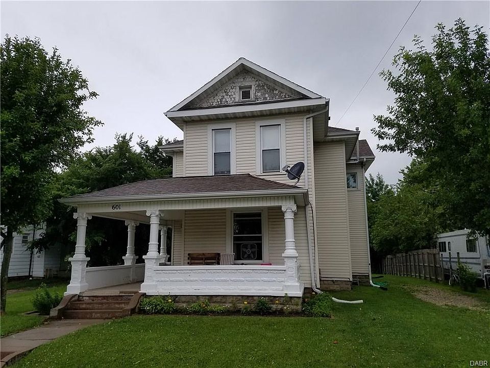 1st image of 601 E North St