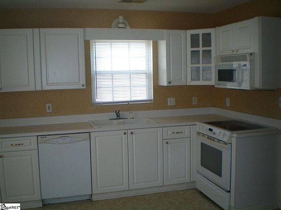 5th image of 257 Riverrun Dr