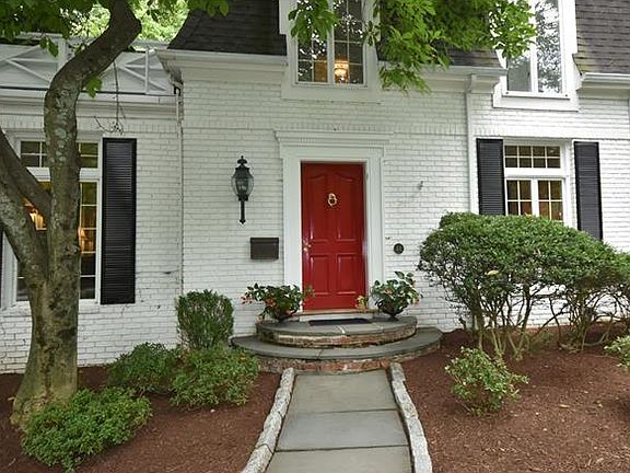 2nd image of 44 Saint Johns Pl