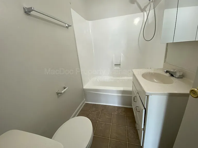 110 Hughey Ct — Photo 13