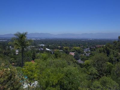17201 Oak View Dr, Encino, CA, 91316