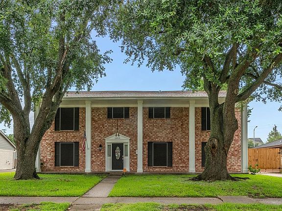 2nd image of 12019 Sagecliff Dr