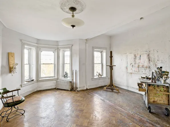 882 Park Place image 38 of 49