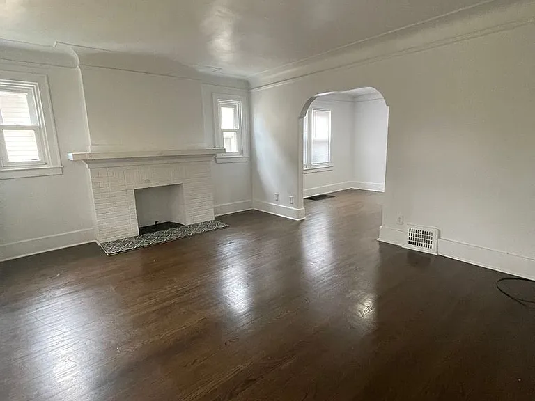 2696 Pasadena St — Photo 2