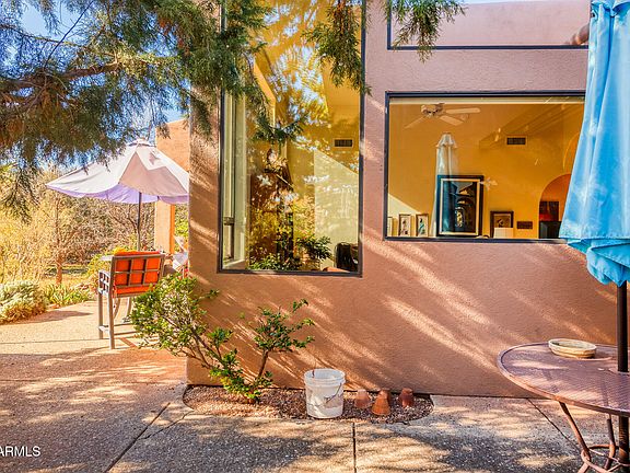 3rd image of 135 ARROYO SECO Drive